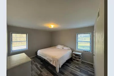 2490 Crescent, Paris, TX 75460 - Photo 9