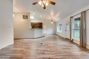 106 S 3rd Ave, Mansfield, TX 76063 - Photo 5