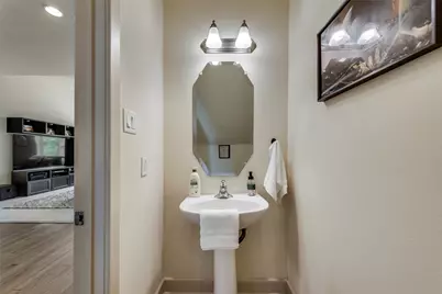 2718 Floyd Street, Dallas, TX 75204 - Photo 19