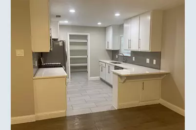 518 Burnwood Drive, Irving, TX 75062 - Photo 3