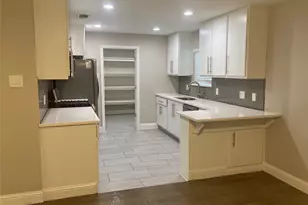 518 Burnwood Dr, Irving, TX 75062 - Photo 3