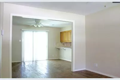 518 Burnwood Drive, Irving, TX 75062 - Photo 7