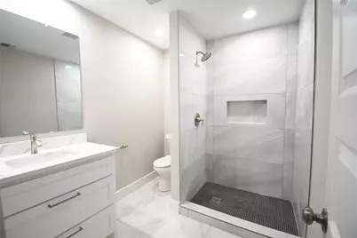 1011 Sam Hill Street, Irving, TX 75062 - Photo 11