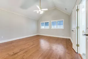 908 McCoy Dr, Irving, TX 75062 - Photo 9