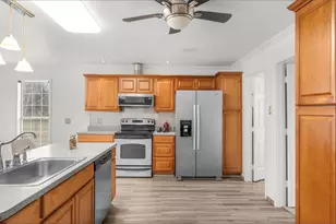 328 Creekview Meadows Dr, Springtown, TX 76082 - Photo 5