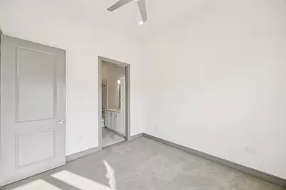 2700 Old Denton Road #1047, Carrollton, TX 75007 - Photo 17