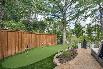 9428 Blue Jay Way, Irving, TX 75063 - Photo 3