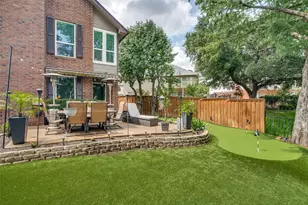 9428 Blue Jay Way, Irving, TX 75063 - Photo 9