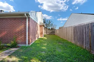 6702 Flamewood Dr, Arlington, TX 76001 - Photo 27