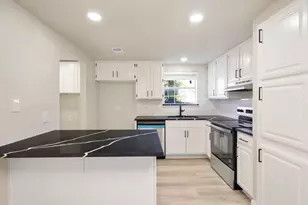 6702 Flamewood Dr, Arlington, TX 76001 - Photo 3