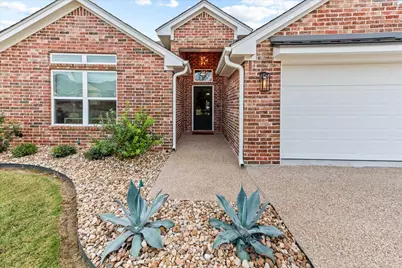 10409 Fallen Leaf Drive, Waco, TX 76712 - Photo 3