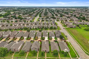 617 Wounded Knee Dr, Aubrey, TX 76227 - Photo 27