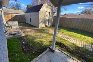 2006 W Northgate Dr, Irving, TX 75062 - Photo 25