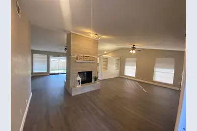 2006 W Northgate Drive, Irving, TX 75062 - Photo 5