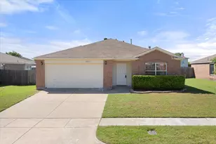 1406 Anglican Dr, Arlington, TX 76002 - Photo 1