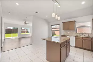 1406 Anglican Dr, Arlington, TX 76002 - Photo 9