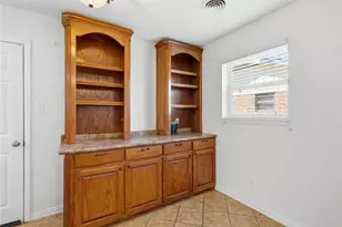 7409 Deaver, North Richland Hills, TX 76180 - Photo 5