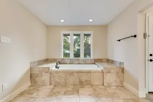 14077 Brookridge Dr, Dallas, TX 75240 - Photo 25