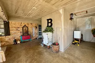 12239 Lovers Ln, LaRue, TX 75770 - Photo 35