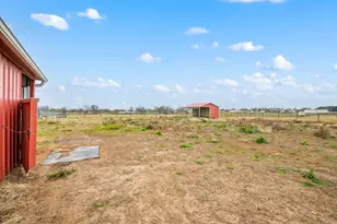 6935 H Lively Rd, Ponder, TX 76259 - Photo 33