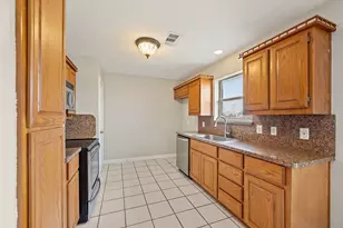 6935 H Lively Rd, Ponder, TX 76259 - Photo 11