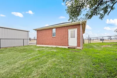 6935 H Lively Road, Ponder, TX 76259 - Photo 29