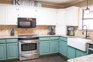 1007 Huisach St, Mexia, TX 76667 - Photo 7