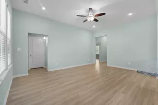 2027 S Bluebonnet Ave, Denison, TX 75020 - Photo 11