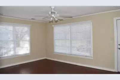 625 W 4th Avenue, Corsicana, TX 75110 - Photo 3