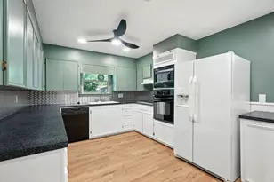 1618 Wychwood Dr, Abilene, TX 79605 - Photo 3