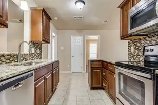 7701 Salzburg Dr, Rowlett, TX 75089 - Photo 5
