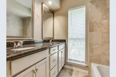 7701 Salzburg Drive, Rowlett, TX 75089 - Photo 11