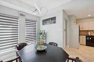 325 Cottonwood Ln, Hurst, TX 76054 - Photo 13