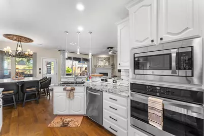 3220 Serpis, Grand Prairie, TX 75054 - Photo 9