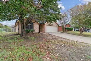 5016 Prairie Creek Trail, Fort Worth, TX 76179 - Photo 3