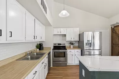 6000 Fay Circle, The Colony, TX 75056 - Photo 9