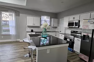 200 E 1st N St, Kaufman, TX 75142 - Photo 11