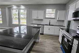 200 E 1st N St, Kaufman, TX 75142 - Photo 9