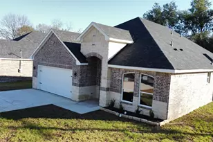 200 E 1st N St, Kaufman, TX 75142 - Photo 31