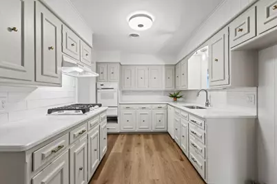 824 S Lillis Lane, Denison, TX 75020 - Photo 13