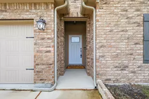 9428 Red Brush Trl, Fort Worth, TX 76131 - Photo 5