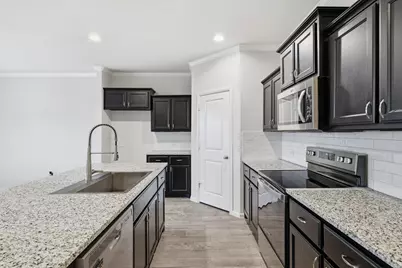 9428 Red Brush Trail, Fort Worth, TX 76131 - Photo 3