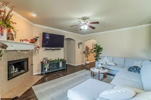 513 Greenvale Ct, Saginaw, TX 76179 - Photo 5