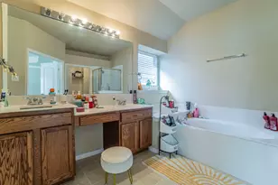 513 Greenvale Ct, Saginaw, TX 76179 - Photo 15