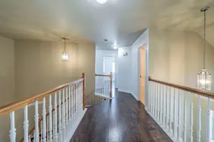 7042 Hedgebrook Dr, Dallas, TX 75249 - Photo 19