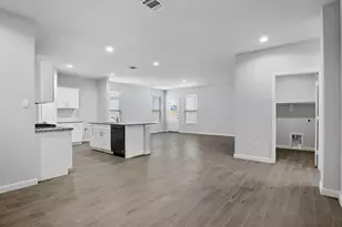 5229 Boulder Vly Dr, Fort Worth, TX 76179 - Photo 3