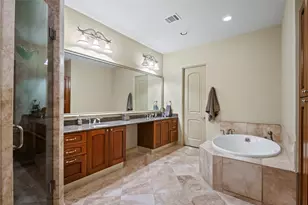 412 E 6th St, Fort Worth, TX 76102 - Photo 25