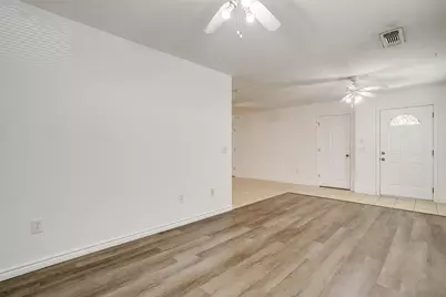 208 N Val Verde Circle, Keene, TX 76059 - Photo 5