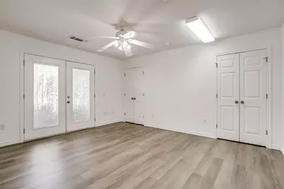 208 N Val Verde Circle, Keene, TX 76059 - Photo 13