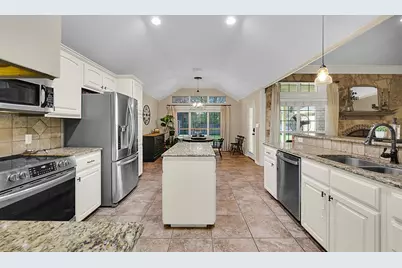 10516 T Bury, Waco, TX 76708 - Photo 13